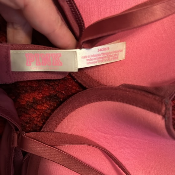 Pink Bra - Picture 3 of 4